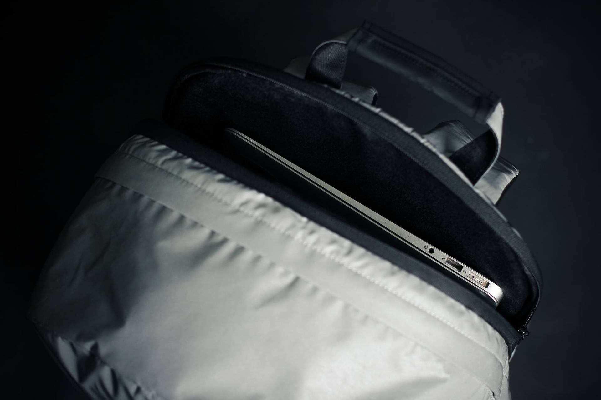 Laptop Compartment