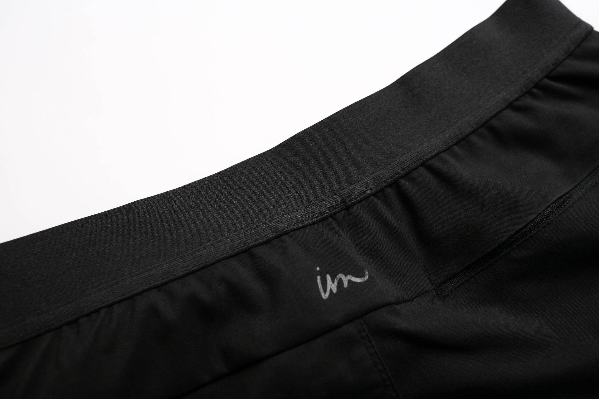 Everything Waistband & Logo