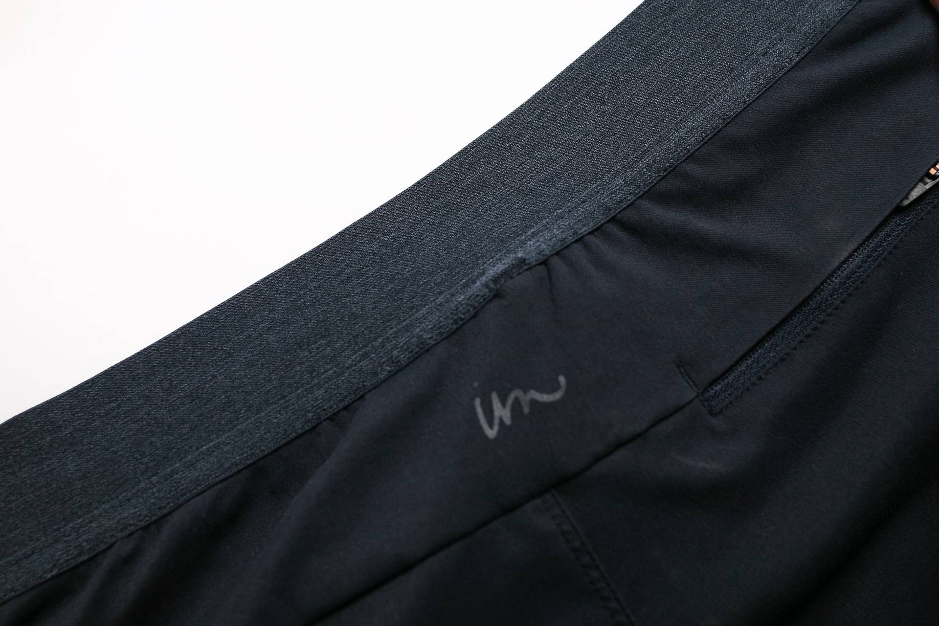 Everything Waistband & Logo