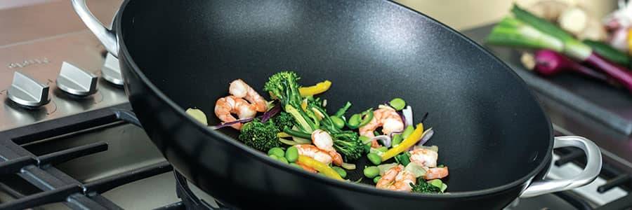 Carbon Steel Wok Pan 32cm Stir Fry Wok Set with Wooden Lid Non-Stick Flat  Bottom Frying Pan for Electric Induction and Gas Stove