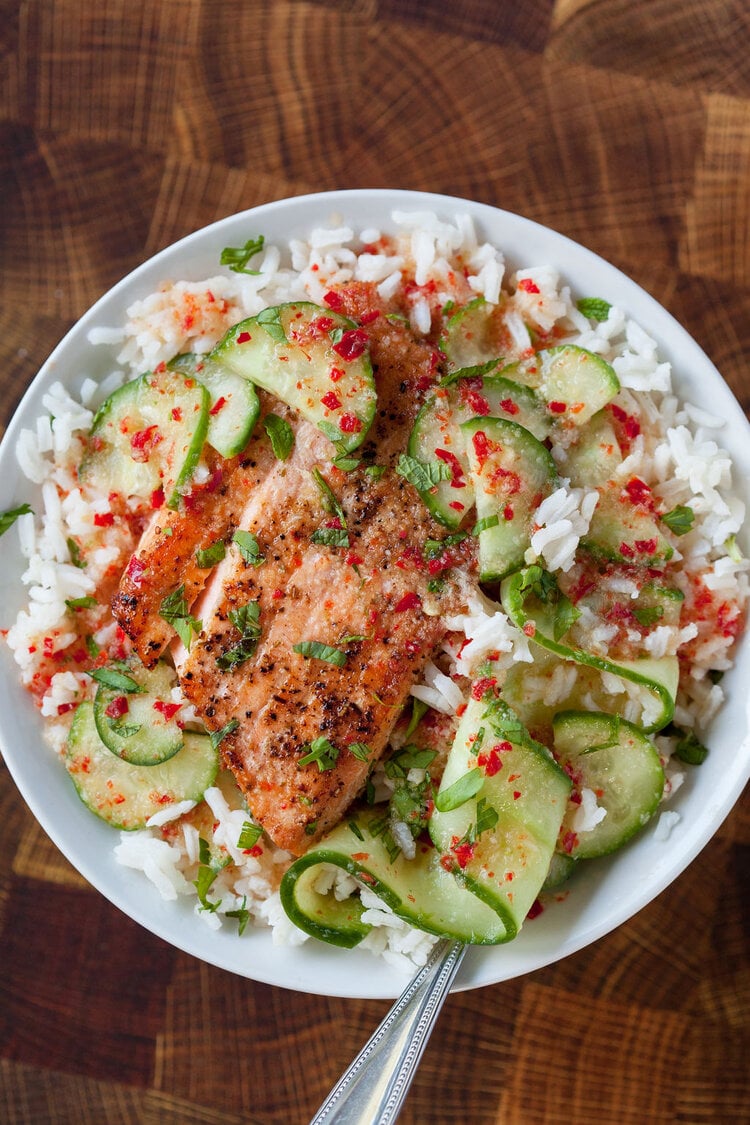 Spicy salmon rice bowl made with Sonoma Gourmet's sauteed garlic olive oil