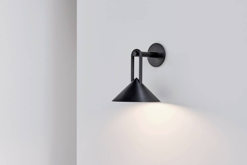 Atlas Sconce Black 2