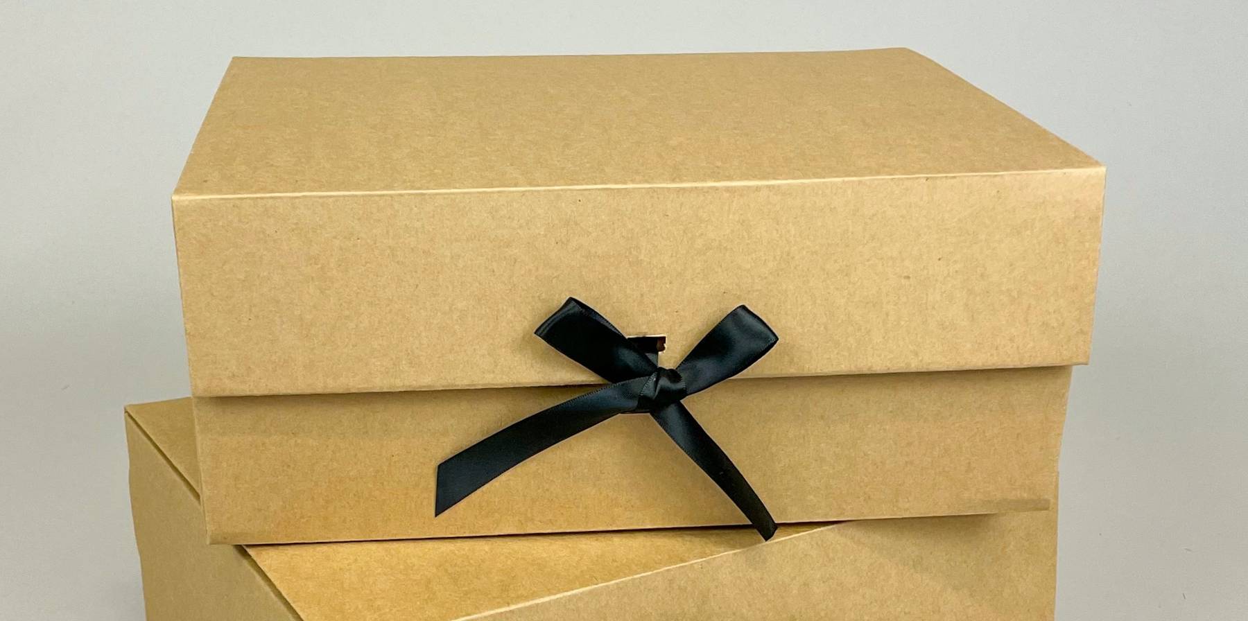 Ribbon Closure Gift Boxes