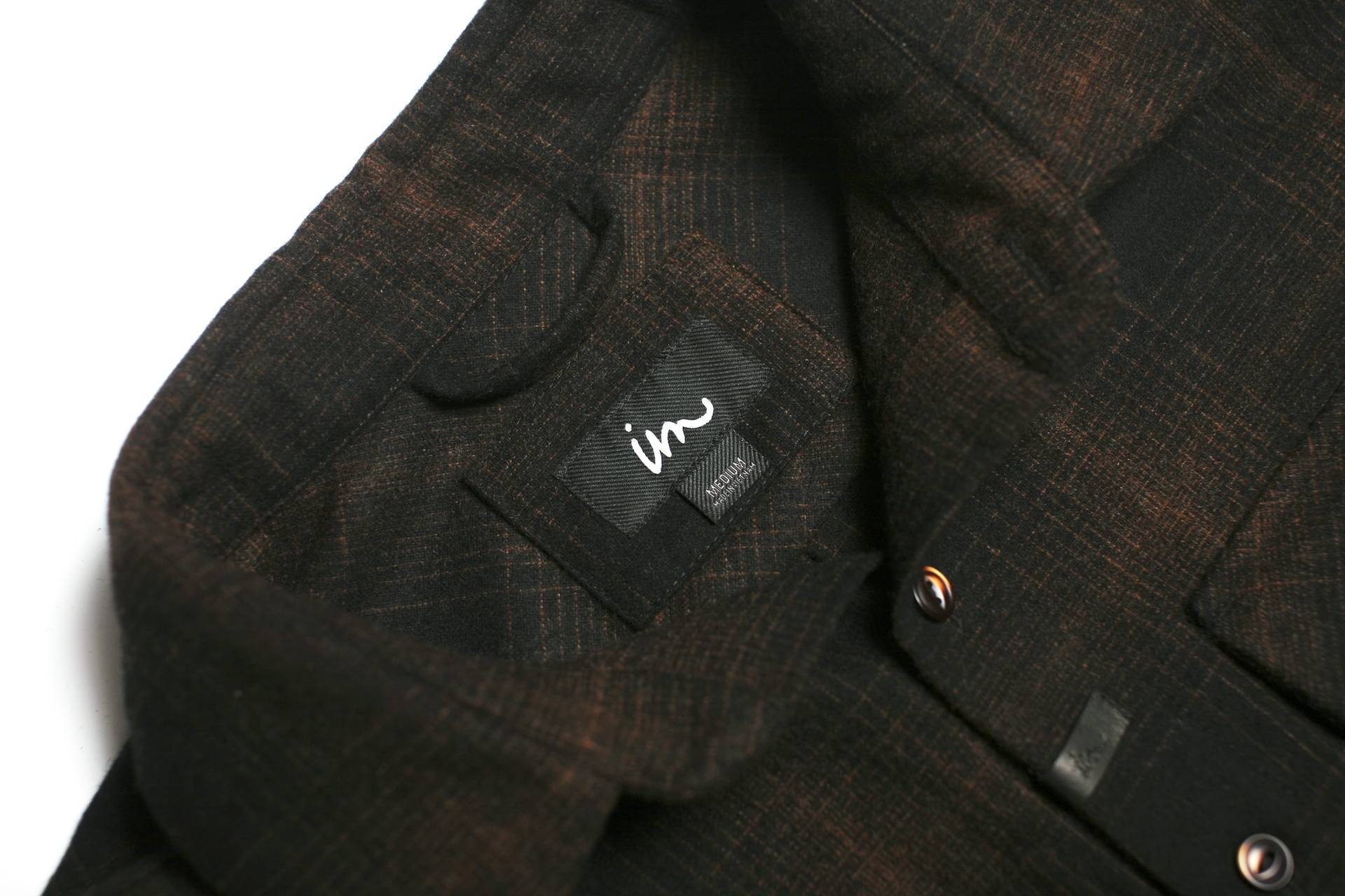 Premium Twill Woven Labels and Hanger