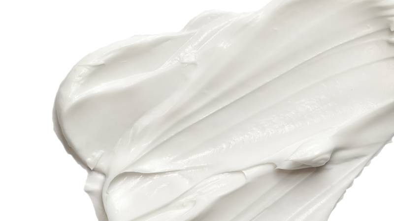 Olaplex No. 3 100 ml - intenzivní kúra pro obnovu poškozených vlasů - kosmetika bez sulfátů a parabenů. Neobsahuje ftaláty. Veganská vlasová kosmetika. Netestováno na zvířatech.